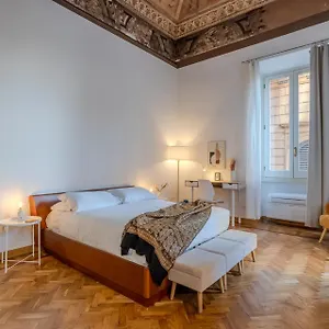  Apartment Storico In Zona Barberini